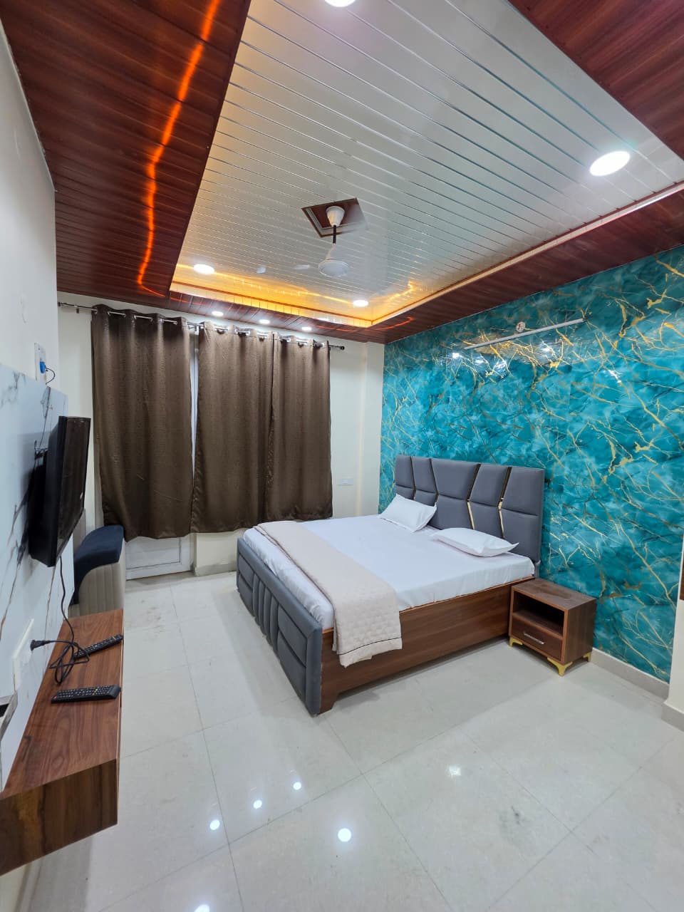 Luxury Room